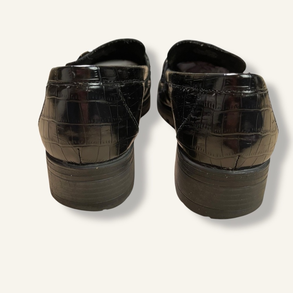 Old Navy Faux Leather Chunky Heel Loafers - Picture 8 of 10